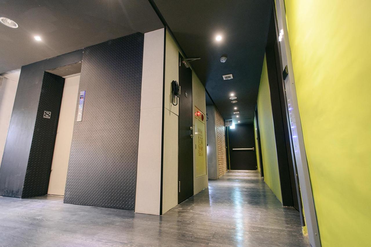 Kiwi Express Hotel-Taichung Station II Εξωτερικό φωτογραφία