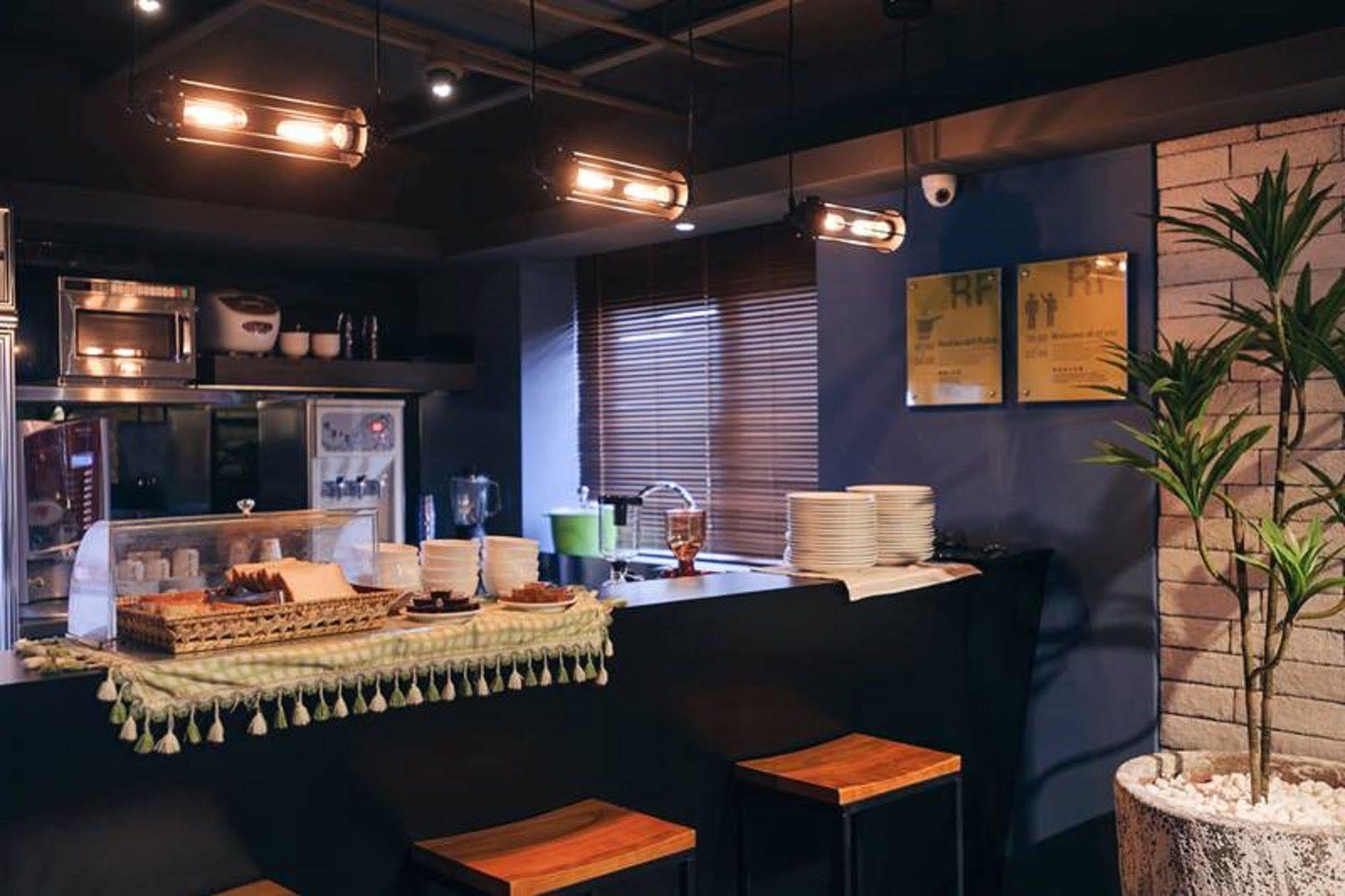 Kiwi Express Hotel-Taichung Station II Εξωτερικό φωτογραφία